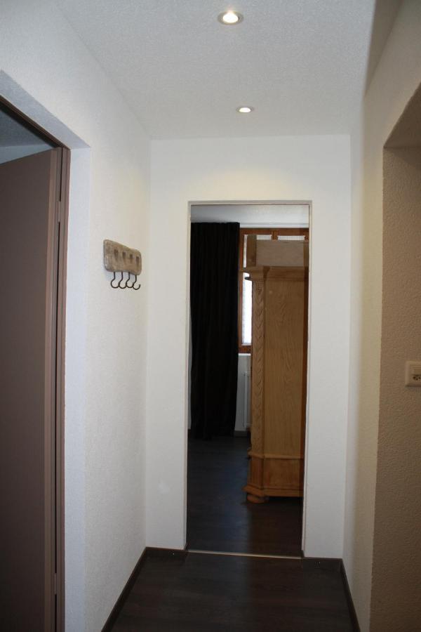 Hotel De La Gare Monthey Bagian luar foto